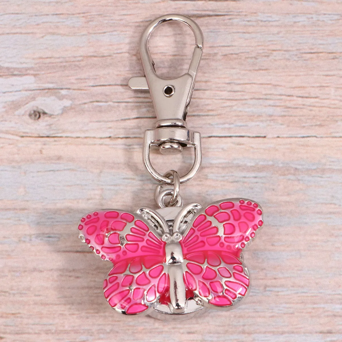 1 шт. карманные часы-брелок, премиум-класса, металлические, круглые, кварцевые, с большим циферблатом, легко читаемые, портативные, в винтажном стиле, подарок для женщин и мужчин
1 шт. карманные часы-брелок, премиум-класса, металлические, круглые, кварцевые, с большим циферблатом, легко читаемые, портативные, в винтажном стиле, подарок для женщин и мужчин