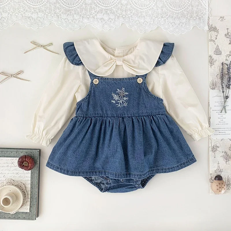 Baby Girl Bodysuit Embroidery Denim Overalls Summer Infant Denim Romper Sleeveless Suspender Ruffle Dress Girls Jumpsuit Clothes
Baby Girl Bodysuit Embroidery Denim Overalls Summer Infant Denim Romper Sleeveless Suspender Ruffle Dress Girls Jumpsuit Clothes
