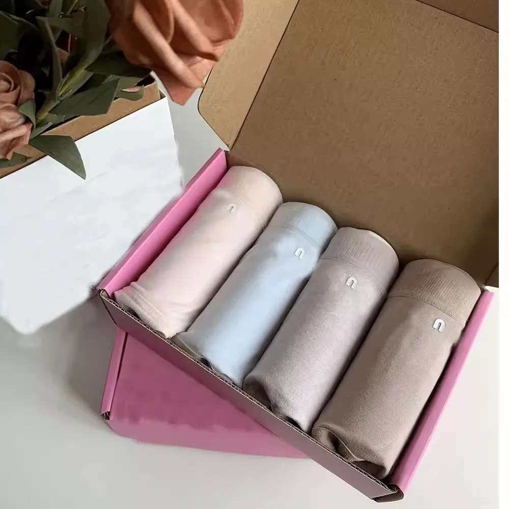 Ladies Modal Comfortable Breathable Underwear mid Waist Wide Soft Fabric Women's Innerwear Box of Four
Ladies Modal Comfortable Breathable Underwear mid Waist Wide Soft Fabric Women's Innerwear Box of Four
