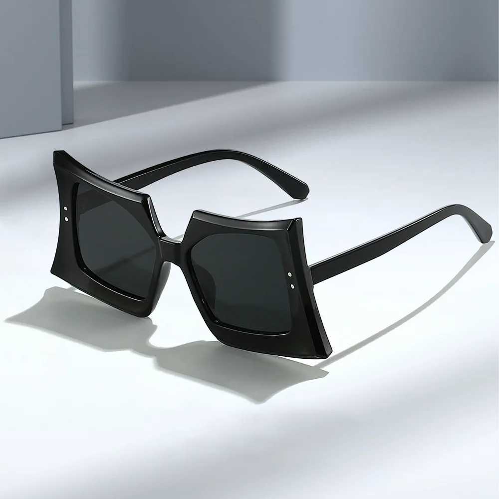 Trendy Butterfly-Shaped Sunglasses for Women & Men Bold Square Frames Hip-Hop Style Unique Fashion Statement Shades
Trendy Butterfly-Shaped Sunglasses for Women & Men Bold Square Frames Hip-Hop Style Unique Fashion Statement Shades