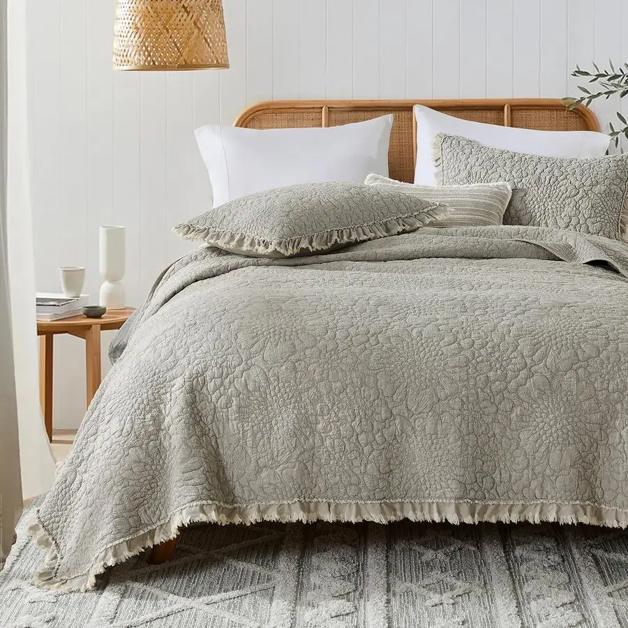 Бежевое стеганое одеяло с рюшами размера King Size, легкий комплект постельного белья из микрофибры с эффектом мятой ткани в деревенском стиле, 3 предмета
Бежевое стеганое одеяло с рюшами размера King Size, легкий комплект постельного белья из микрофибры с эффектом мятой ткани в деревенском стиле, 3 предмета