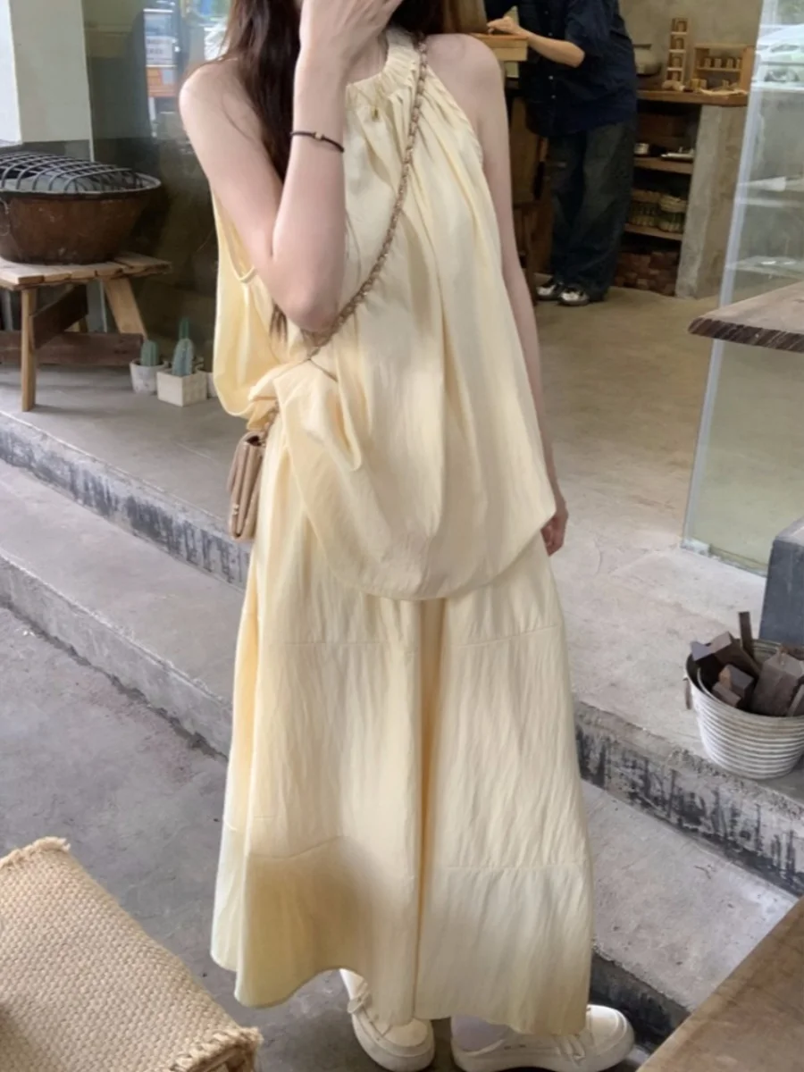 Комплект Gentle Wind: Женский желтый топ-халтер и юбка А-силуэта, летний повседневный комплект из смесового хлопка
Комплект Gentle Wind: Женский желтый топ-халтер и юбка А-силуэта, летний повседневный комплект из смесового хлопка