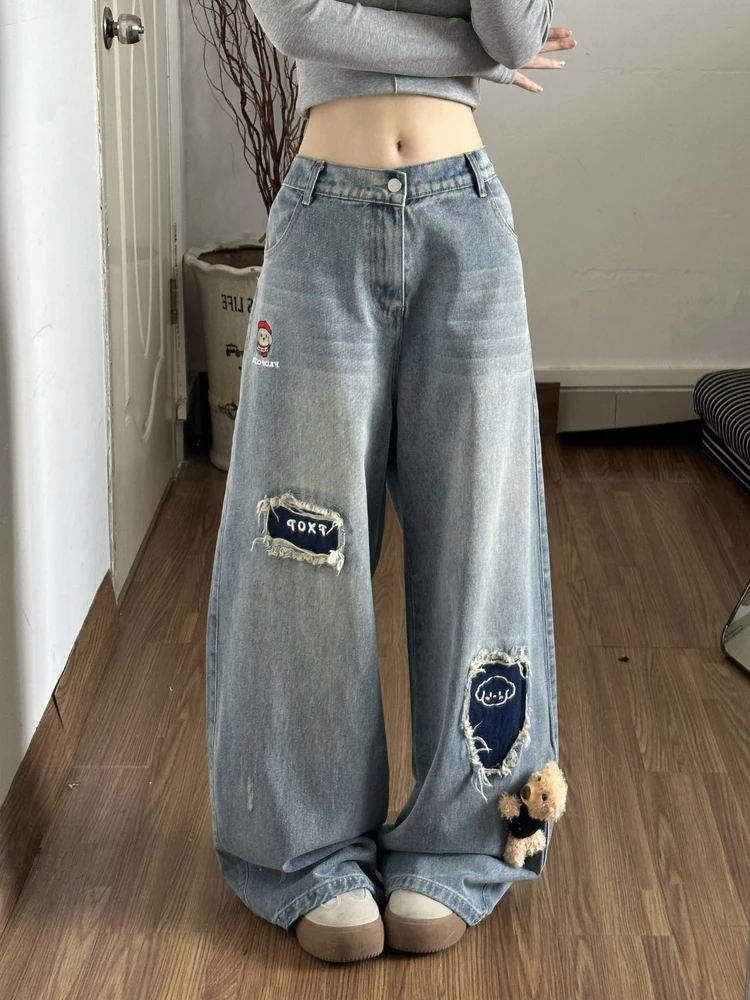 Свободные широкие джинсовые джинсы с вышивкой в виде медведя, женские весенние новые повседневные синие джинсы с высокой талией
Свободные широкие джинсовые джинсы с вышивкой в виде медведя, женские весенние новые повседневные синие джинсы с высокой талией