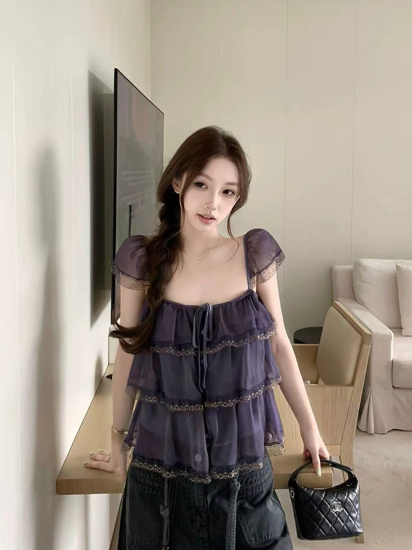 Casual Loose Lace Trimmed Fly Sleeve Square Collar Strapless Chiffon Top Women's New 2026 Fashion Leisure Style Blouse
Casual Loose Lace Trimmed Fly Sleeve Square Collar Strapless Chiffon Top Women's New 2026 Fashion Leisure Style Blouse