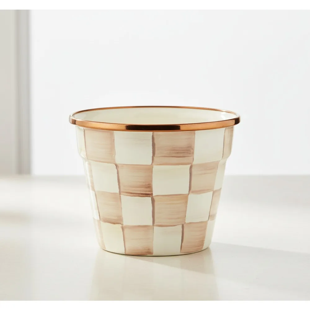 Vintage Enamel Flower Pot, Decorative Plant Container for Indoor Outdoor Garden Decor, Brown White Check Pattern
Vintage Enamel Flower Pot, Decorative Plant Container for Indoor Outdoor Garden Decor, Brown White Check Pattern