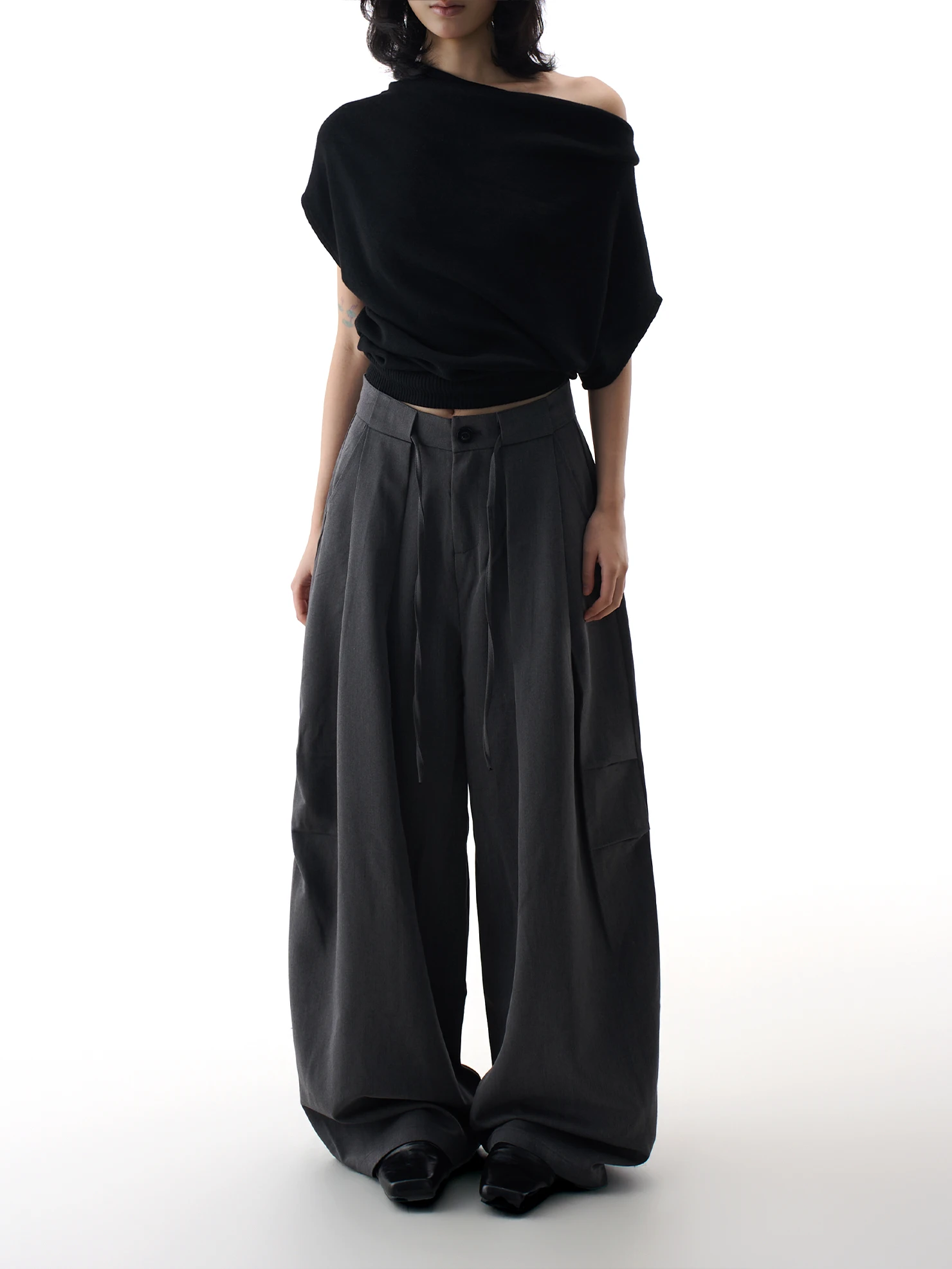 Женские брюки-палаццо в стиле ретро, свободного кроя, модные повседневные длинные брюки с высокой талией, прямой крой, весна 2026
Женские брюки-палаццо в стиле ретро, свободного кроя, модные повседневные длинные брюки с высокой талией, прямой крой, весна 2026