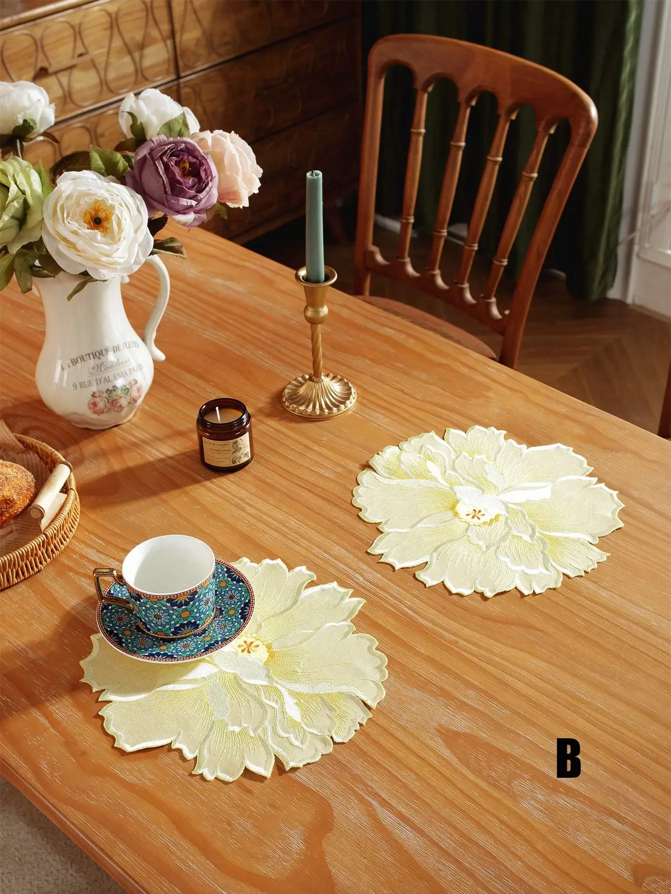 1pc Rural Non-Silicone Thickened Heat-Insulated Embroidered Pink Peony Flower Coaster For Home Use
1pc Rural Non-Silicone Thickened Heat-Insulated Embroidered Pink Peony Flower Coaster For Home Use