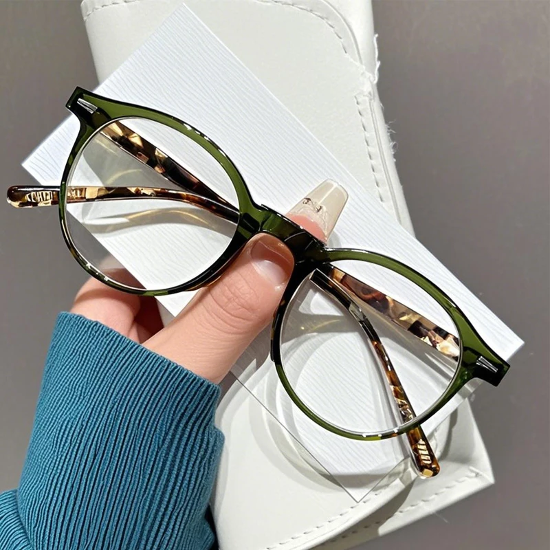 Casual Small Round Frame Plain Glasses Ultralight Optical Spectacle Eyeglasses for Men Women Trendy Fashion Plain Glasses
Casual Small Round Frame Plain Glasses Ultralight Optical Spectacle Eyeglasses for Men Women Trendy Fashion Plain Glasses
