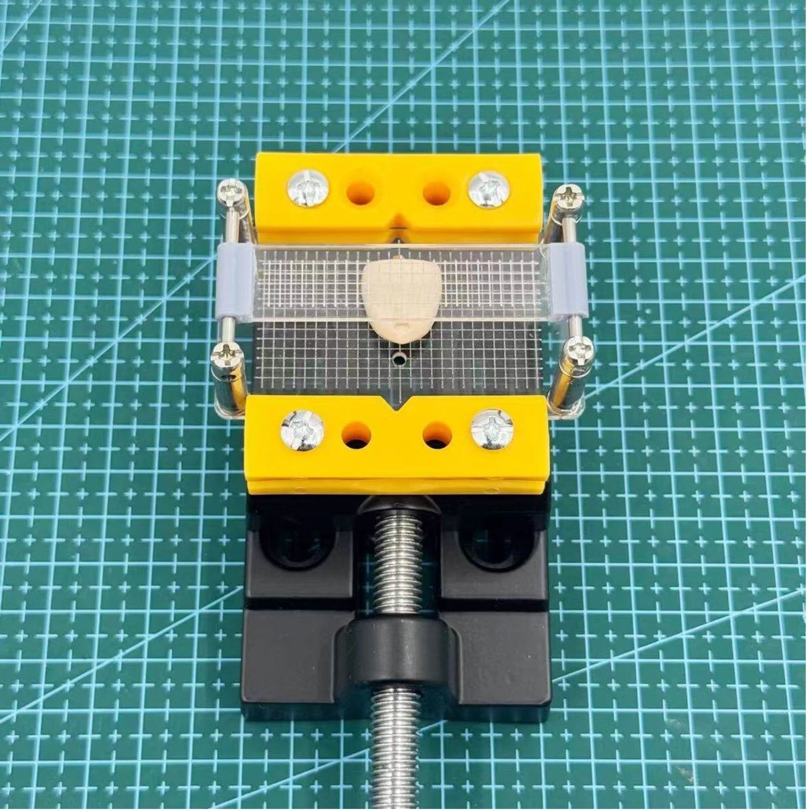 Model Face Positioner Precise Centering Eye Alignment Guide Hobby Tool Fine Fine Work for Hobbyists
Model Face Positioner Precise Centering Eye Alignment Guide Hobby Tool Fine Fine Work for Hobbyists
