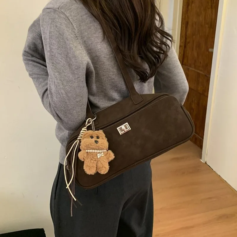 Women's Casual Style Suede Rectangular Shoulder Bag, Ideal for Daily Use, School Commute, Weekend Outings & Shopping Handbag
Women's Casual Style Suede Rectangular Shoulder Bag, Ideal for Daily Use, School Commute, Weekend Outings & Shopping Handbag