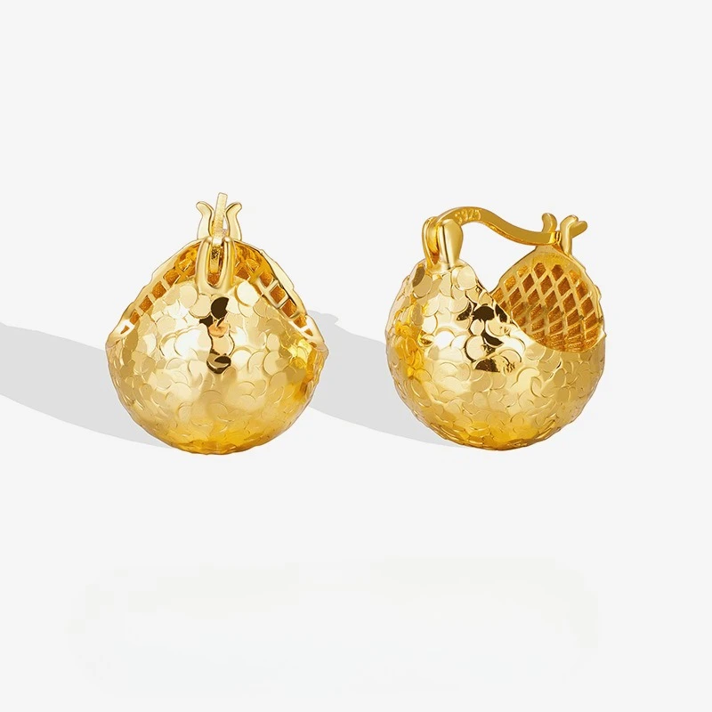 New S925 Pure Silver Crushed Ice Earrings with Sparkling Pine Cone Circular Earrings, Wedding Jewelry
New S925 Pure Silver Crushed Ice Earrings with Sparkling Pine Cone Circular Earrings, Wedding Jewelry