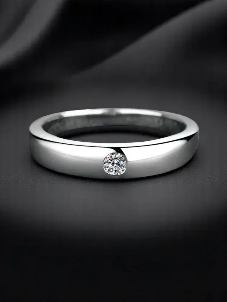 Fashion 925 Sterling Silver Moissanite Ring VVS1 Women's Fashion For Women Couple Genuine Wedding Band Jewelry Gift
Fashion 925 Sterling Silver Moissanite Ring VVS1 Women's Fashion For Women Couple Genuine Wedding Band Jewelry Gift