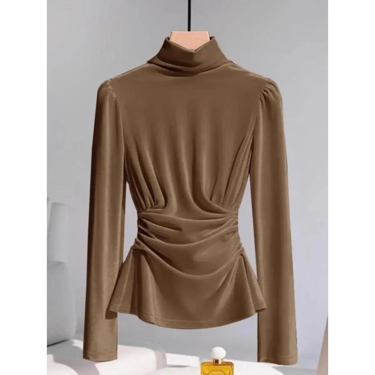 2025 Autumn Winter New Temperament Pleated Solid Color Turtleneck Bottoming Shirt Ladies Fashion Long Sleeve T-Shirts Female
2025 Autumn Winter New Temperament Pleated Solid Color Turtleneck Bottoming Shirt Ladies Fashion Long Sleeve T-Shirts Female