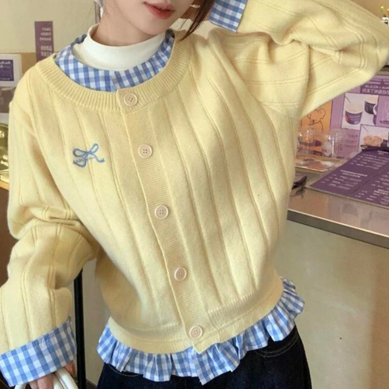 Plaid Spliced Sweater Jacket for Women, New Style for Autumn and Winter 2025, Stylish Single Breasted Loose Knit Cardigan
Plaid Spliced Sweater Jacket for Women, New Style for Autumn and Winter 2025, Stylish Single Breasted Loose Knit Cardigan