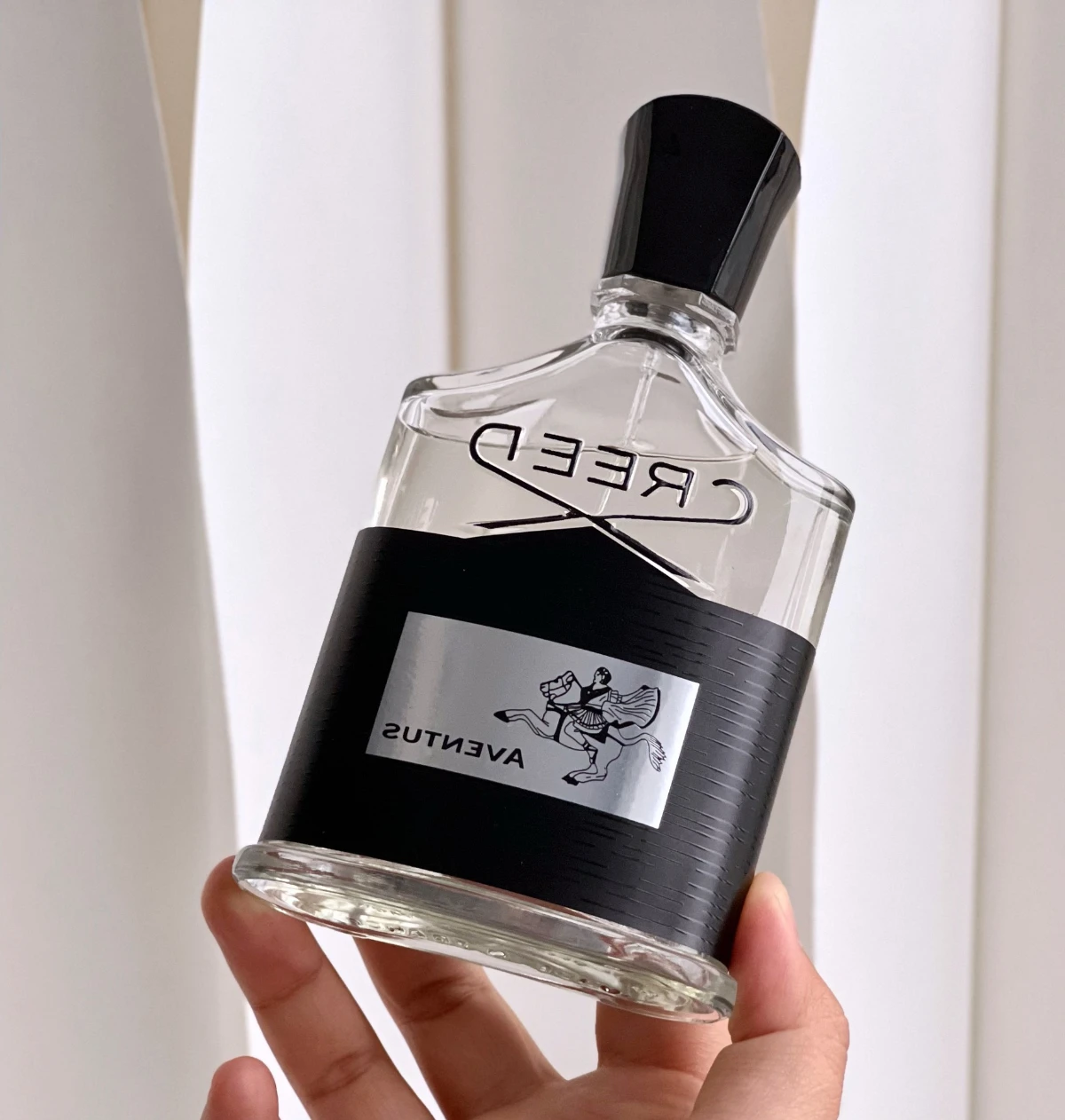 Aventus Men's Pheromone Perfume Cologne 100ml Napoleon Eau De Parfum Spray Long-Lasting Woody Fragrance Original for Man Makeup
Aventus Men's Pheromone Perfume Cologne 100ml Napoleon Eau De Parfum Spray Long-Lasting Woody Fragrance Original for Man Makeup