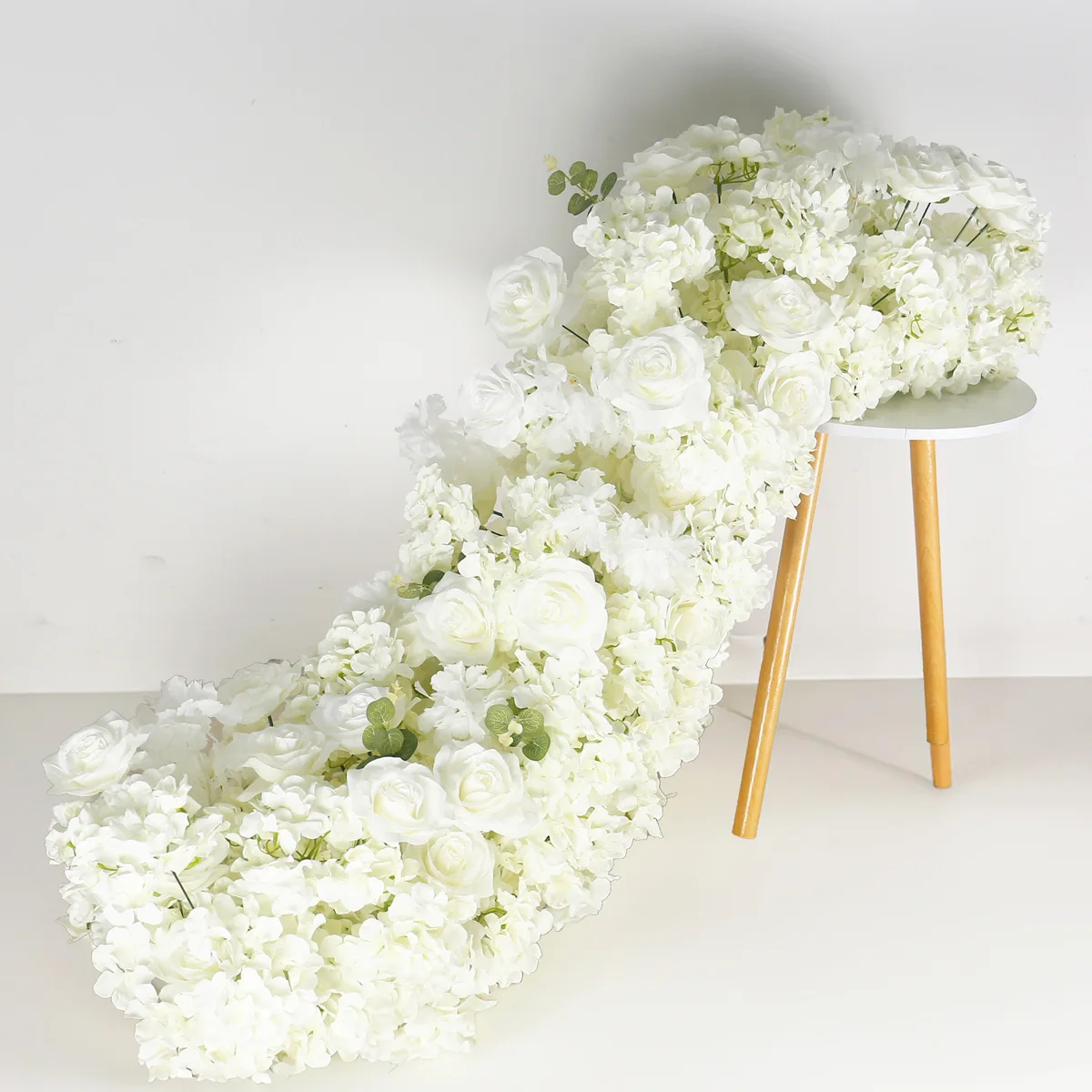 White Simulated Flower Row Ground Row Flower Hotel Wedding Wedding Arrangement Decoration Road Guide Flower Hydrangea Rose
White Simulated Flower Row Ground Row Flower Hotel Wedding Wedding Arrangement Decoration Road Guide Flower Hydrangea Rose