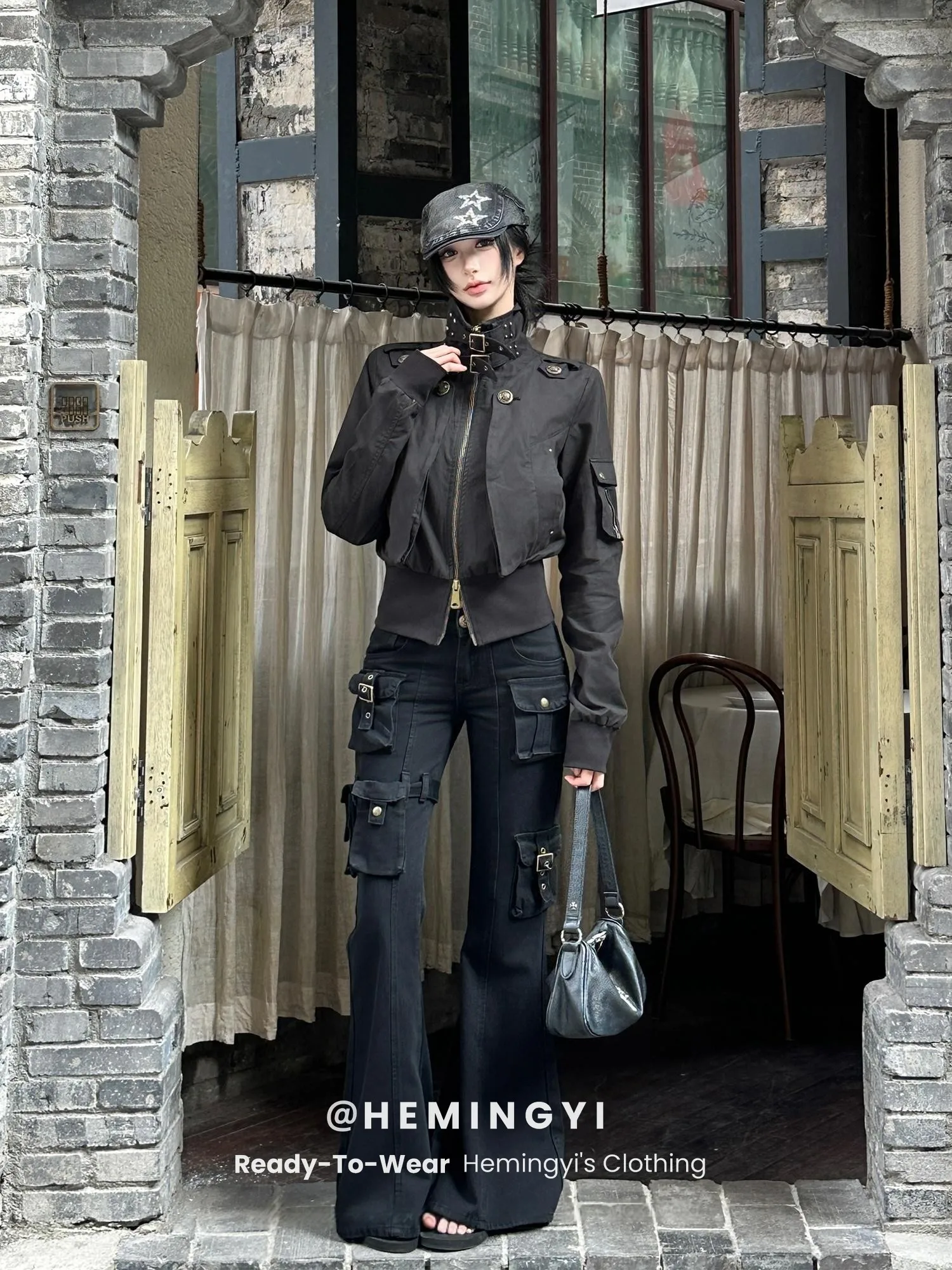 Женская укороченная куртка HeMing цвета хаки с воротником-стойкой, в стиле ретро, с нашивками на плечах, приталенная, с утяжкой на талии
Женская укороченная куртка HeMing цвета хаки с воротником-стойкой, в стиле ретро, с нашивками на плечах, приталенная, с утяжкой на талии