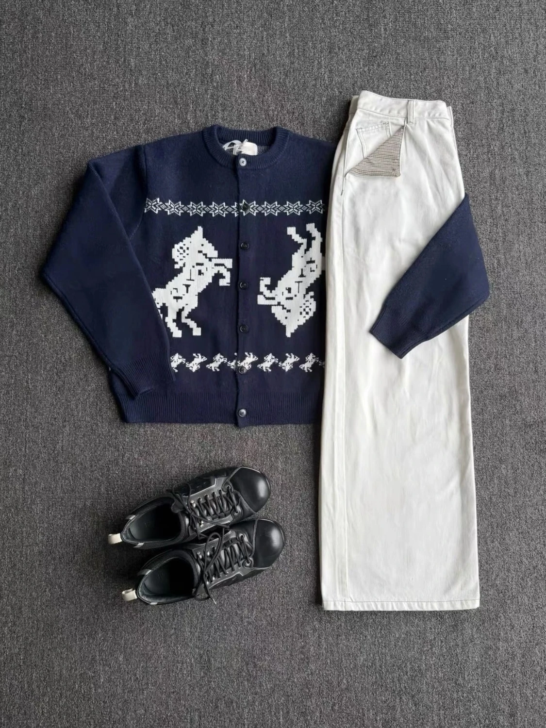 Retro Lazy Sle Knitted Sweater Casual Versatile Men's Women's Autumn Winter Open Cardigan Coat Floral Embroidery Comfortabl...
Retro Lazy Sle Knitted Sweater Casual Versatile Men's Women's Autumn Winter Open Cardigan Coat Floral Embroidery Comfortabl...