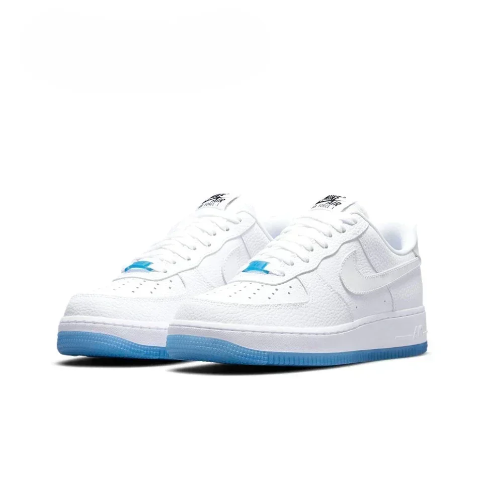 Nike Air Force 1 '07 Low for Women Skateboarding Shoes Trendy AF1 Shoes Classic Retro Board Sneakers DA8301-101
Nike Air Force 1 '07 Low for Women Skateboarding Shoes Trendy AF1 Shoes Classic Retro Board Sneakers DA8301-101