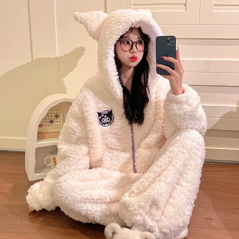 Kawaii Kuromi Hello Kitty Pajamas Set Autumn Winter Velvet Sleepwear Wide Leg Pants Sweet Cartoon Hoodie Thicken Warm Homewear
Kawaii Kuromi Hello Kitty Pajamas Set Autumn Winter Velvet Sleepwear Wide Leg Pants Sweet Cartoon Hoodie Thicken Warm Homewear