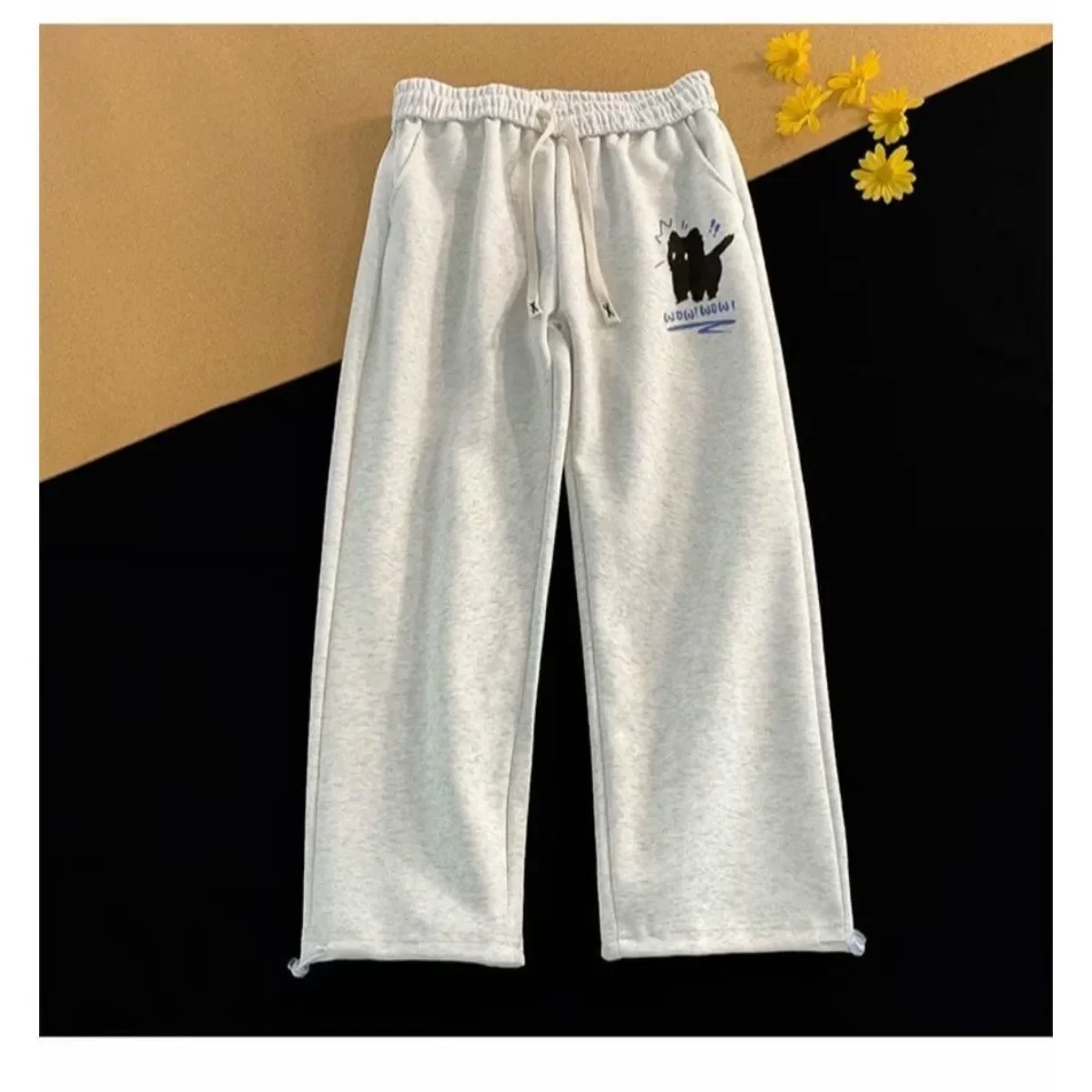 Casual Fashion New 2025 Solid Basic Pants Y2K Jogging Vintage Mid Waist Drawstring Straight Sweat Pant Trousers Versatile Trend
Casual Fashion New 2025 Solid Basic Pants Y2K Jogging Vintage Mid Waist Drawstring Straight Sweat Pant Trousers Versatile Trend