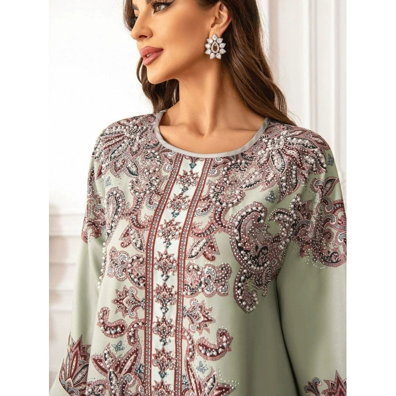 Ближний Восток, Саудовская Аравия, высокая плотность, горячее тиснение, алмазный принт для ногтей, роскошный мусульманский модный женский длинный халат, элегантное платье
Ближний Восток, Саудовская Аравия, высокая плотность, горячее тиснение, алмазный принт для ногтей, роскошный мусульманский модный женский длинный халат, элегантное платье