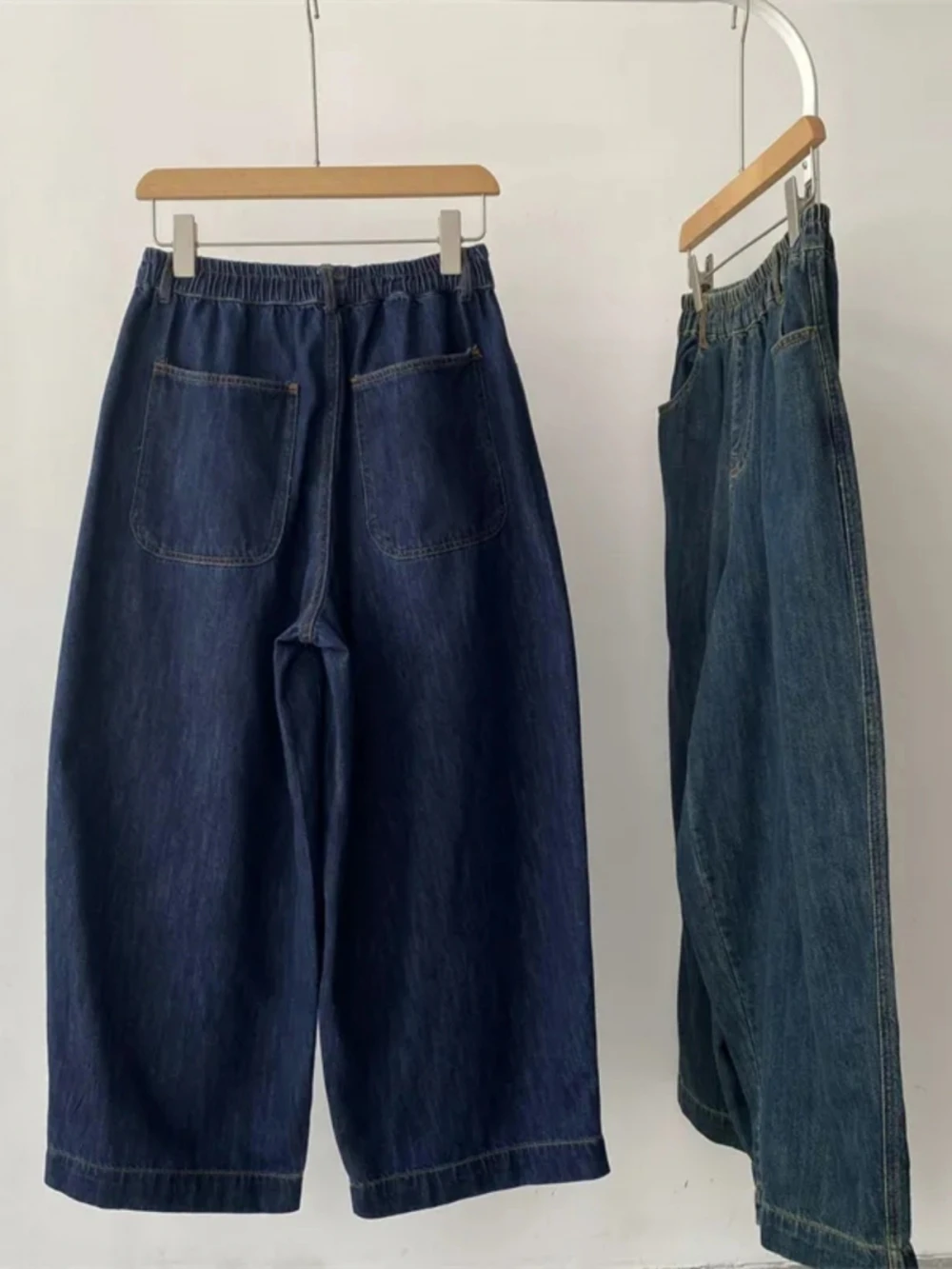 plus Size Women's Elastic Waist Wide Leg Jeans Casual Harlan Pants Trendy Loose Fit Korean Style Autumn Season Pear Shape
plus Size Women's Elastic Waist Wide Leg Jeans Casual Harlan Pants Trendy Loose Fit Korean Style Autumn Season Pear Shape
