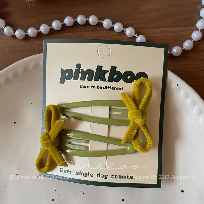 Новые плюшевые заколки-бантики ручной работы для малышей и детей, боковые заколки для челки, повседневные аксессуары для волос, модный аксессуар
Новые плюшевые заколки-бантики ручной работы для малышей и детей, боковые заколки для челки, повседневные аксессуары для волос, модный аксессуар