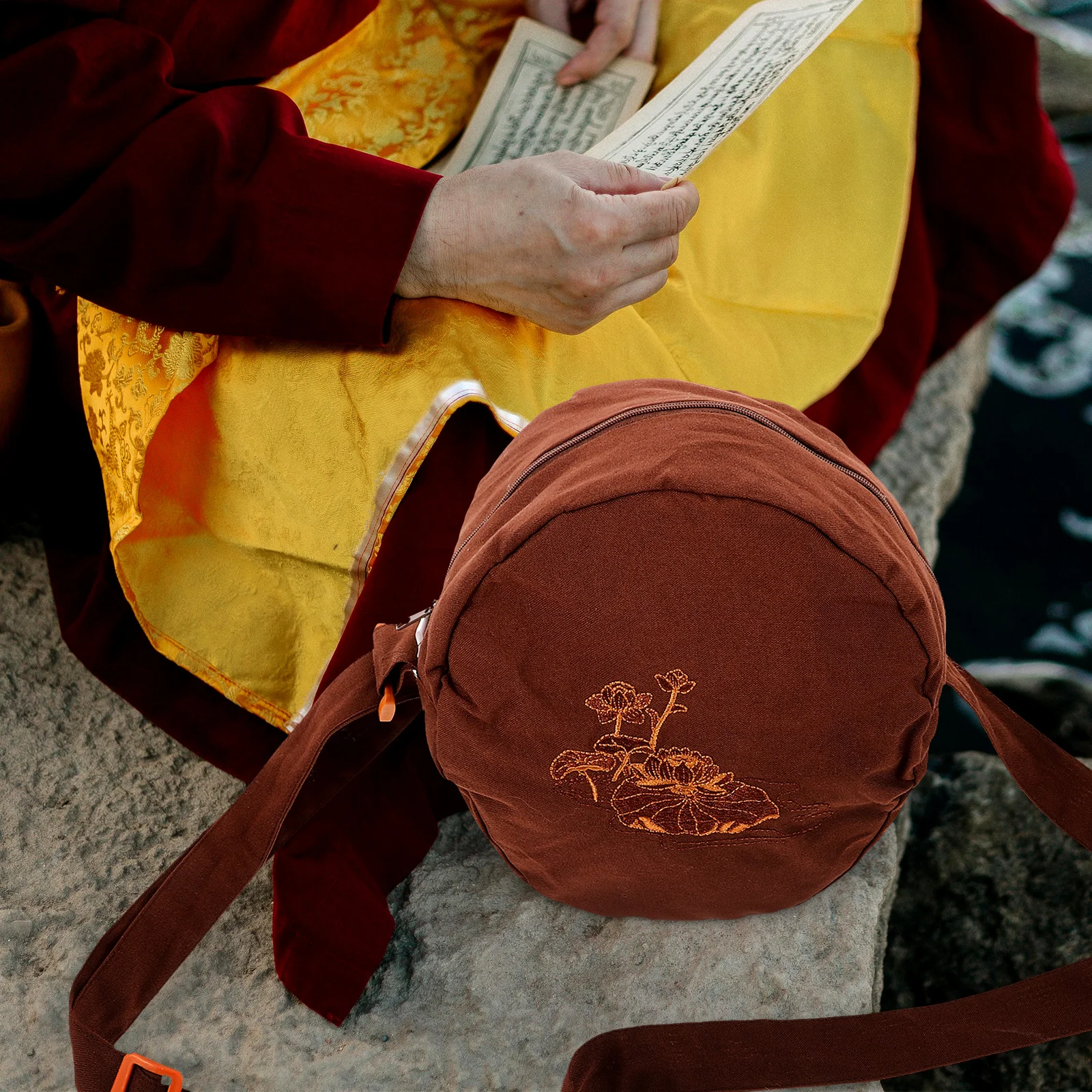 Buddha Sound Bag Gray Sound Bowl Bag Cotton Carry Case for Singing Bowls Storage Zen Meditation Travel Container
Buddha Sound Bag Gray Sound Bowl Bag Cotton Carry Case for Singing Bowls Storage Zen Meditation Travel Container