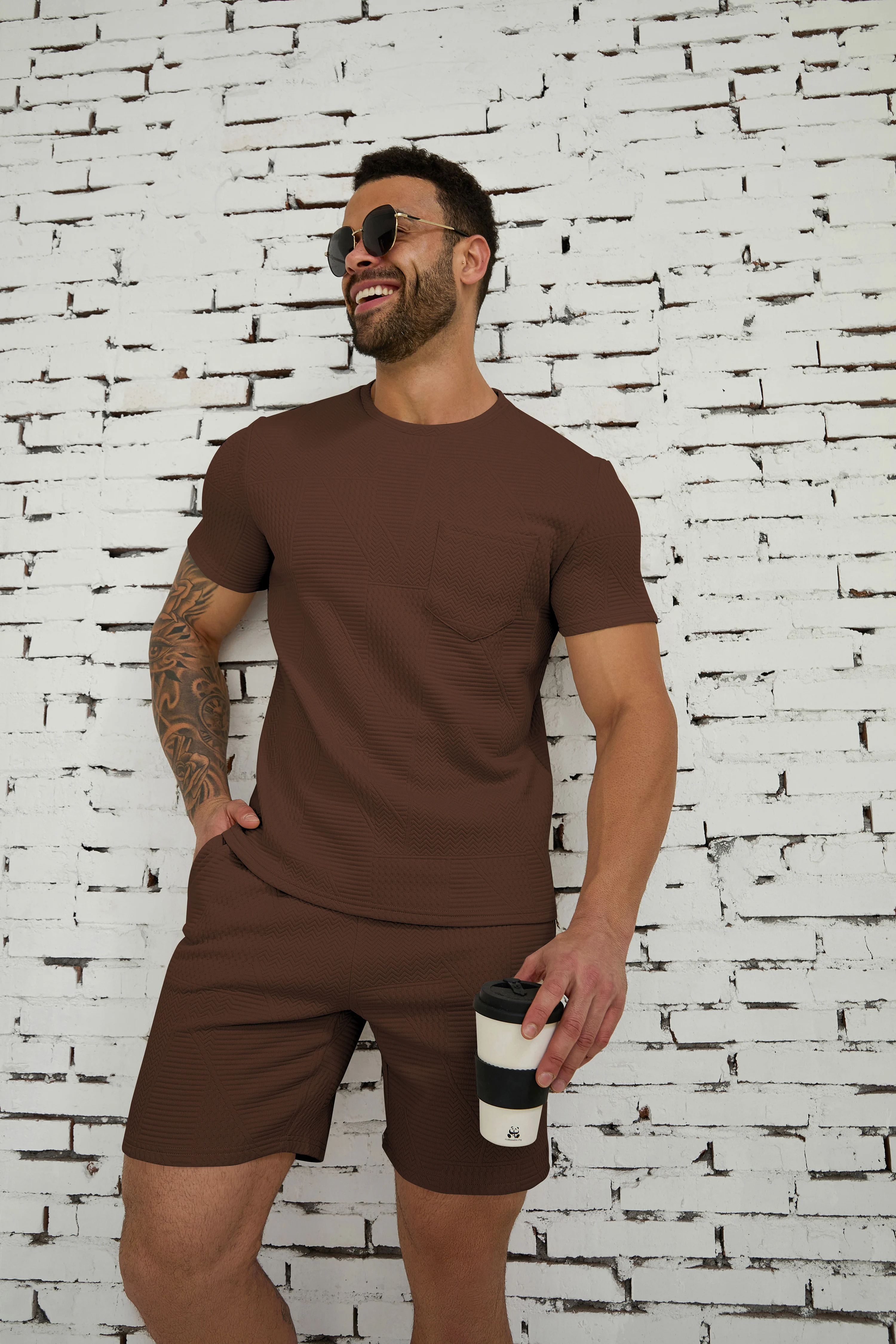 New Mens Summer Fashion Casual Sports round Neck Short Sleeve T Shirt And Five Quarter Pants Set Breathable Trendy Teenage Wear
New Mens Summer Fashion Casual Sports round Neck Short Sleeve T Shirt And Five Quarter Pants Set Breathable Trendy Teenage Wear