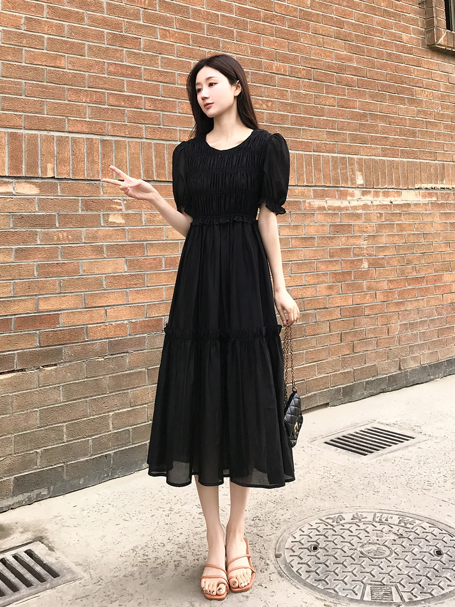 Black Bubble Sleeve Dress For Women Summer Hepburn Style Shrinking Waist To Look Thin Resting A-line Dress
Black Bubble Sleeve Dress For Women Summer Hepburn Style Shrinking Waist To Look Thin Resting A-line Dress