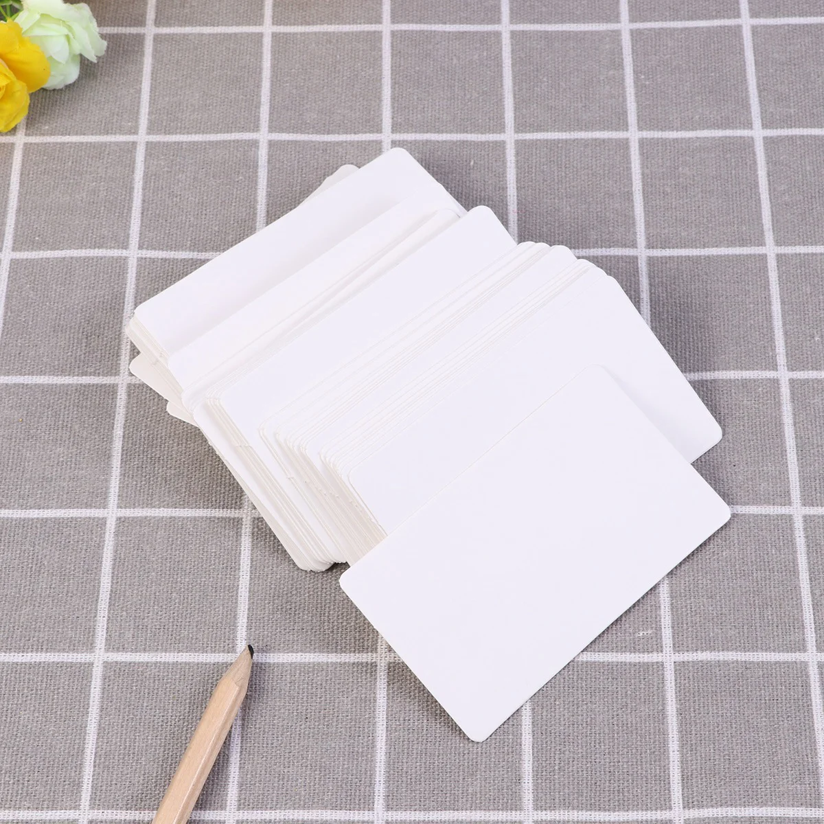 100pcs Blank Flash Cards, CardsDIY Kraft Paper Message Note Business Cards Vocabulary Word for Home Office Black
100pcs Blank Flash Cards, CardsDIY Kraft Paper Message Note Business Cards Vocabulary Word for Home Office Black