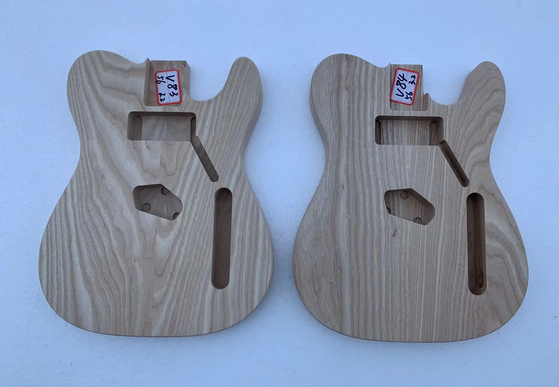 Standard DIY 3A Grade 2PCS Ash Wood Body for Custom 6 Strings Electric Guitar Part Guitarra in Stock Top Quality
Standard DIY 3A Grade 2PCS Ash Wood Body for Custom 6 Strings Electric Guitar Part Guitarra in Stock Top Quality