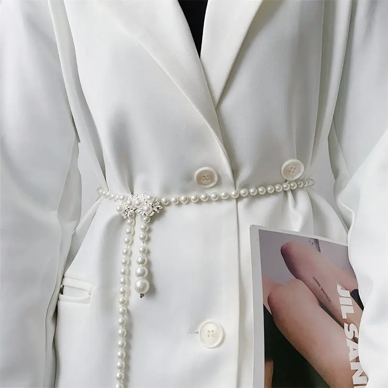2023 Wedding dress pearl waist chain feminine hundred matching dress dress with a narrow waist cover vintage no-punch belt
2023 Wedding dress pearl waist chain feminine hundred matching dress dress with a narrow waist cover vintage no-punch belt