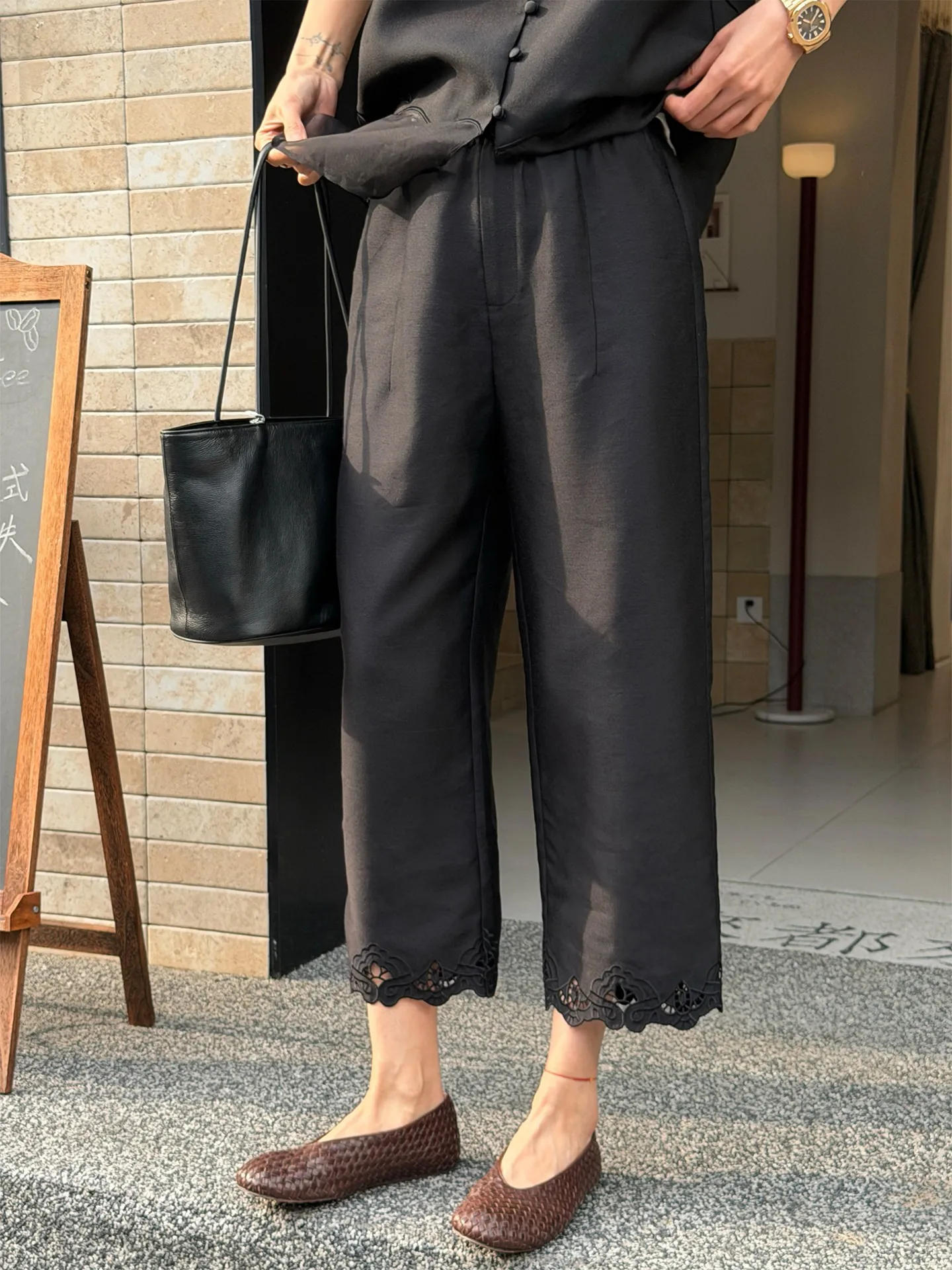 Black Woolen Casual Pants Hollow Embroidery Straight Leggings Nine Points Summer New Style for Small Stature Women
Black Woolen Casual Pants Hollow Embroidery Straight Leggings Nine Points Summer New Style for Small Stature Women