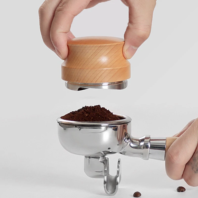 Профессиональный темпер для кофе эспрессо с регулируемой глубиной, ручные темперы из нержавеющей стали, 51/53/58 мм, деревянная ручка из бука
Профессиональный темпер для кофе эспрессо с регулируемой глубиной, ручные темперы из нержавеющей стали, 51/53/58 мм, деревянная ручка из бука