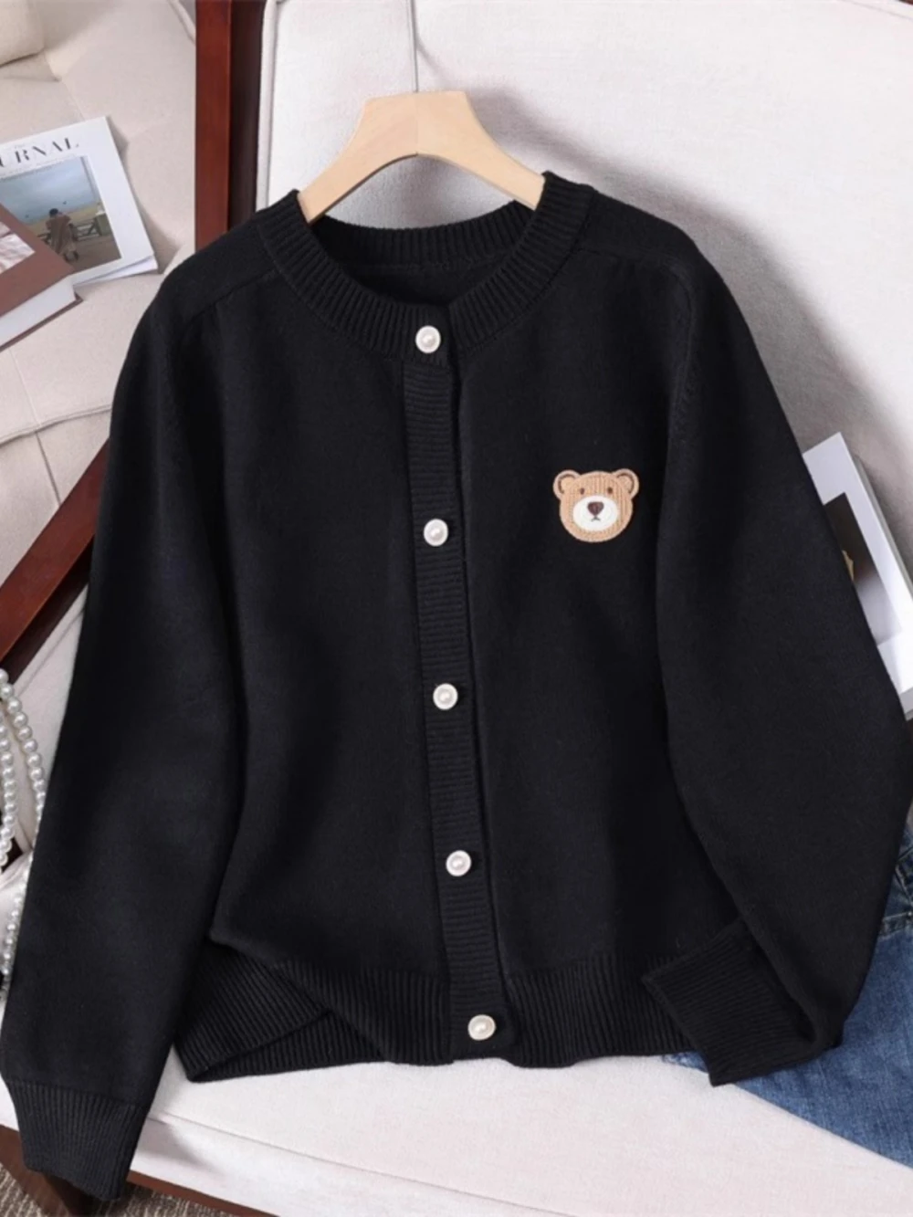 Soft Cozy Women's Knitted Embroidered Open Cardigan round Neck Spring Autumn Fashionable Versatile Long Sleeve Sweater Jacket
Soft Cozy Women's Knitted Embroidered Open Cardigan round Neck Spring Autumn Fashionable Versatile Long Sleeve Sweater Jacket