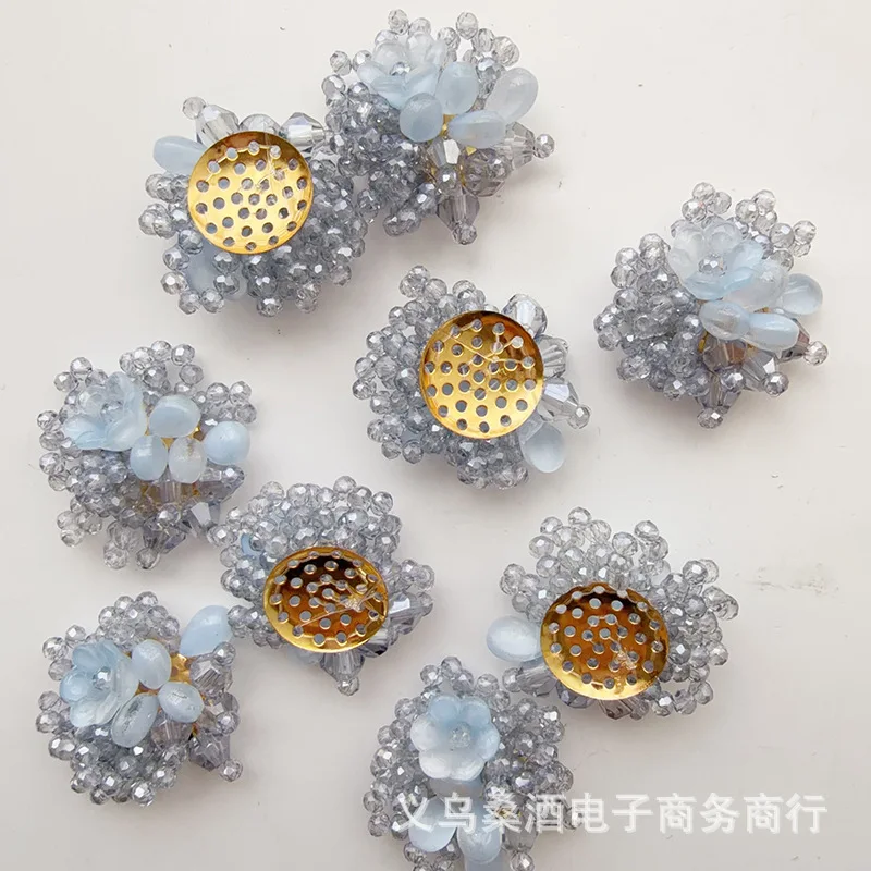 DIY Crystal Beaded Lily of The Valley Flower Clog Charms for Shoe Hat Cap Decoration Beaded Buckle Craft Material High Quality
DIY Crystal Beaded Lily of The Valley Flower Clog Charms for Shoe Hat Cap Decoration Beaded Buckle Craft Material High Quality