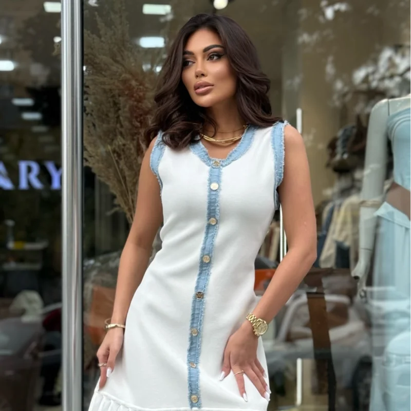 Elegant Pleated Patchwork Knitted Mini Dress Lady Round Neck Sleeveless Single Breasted Short Dresses 2025 NEW Fashion Vestido
Elegant Pleated Patchwork Knitted Mini Dress Lady Round Neck Sleeveless Single Breasted Short Dresses 2025 NEW Fashion Vestido