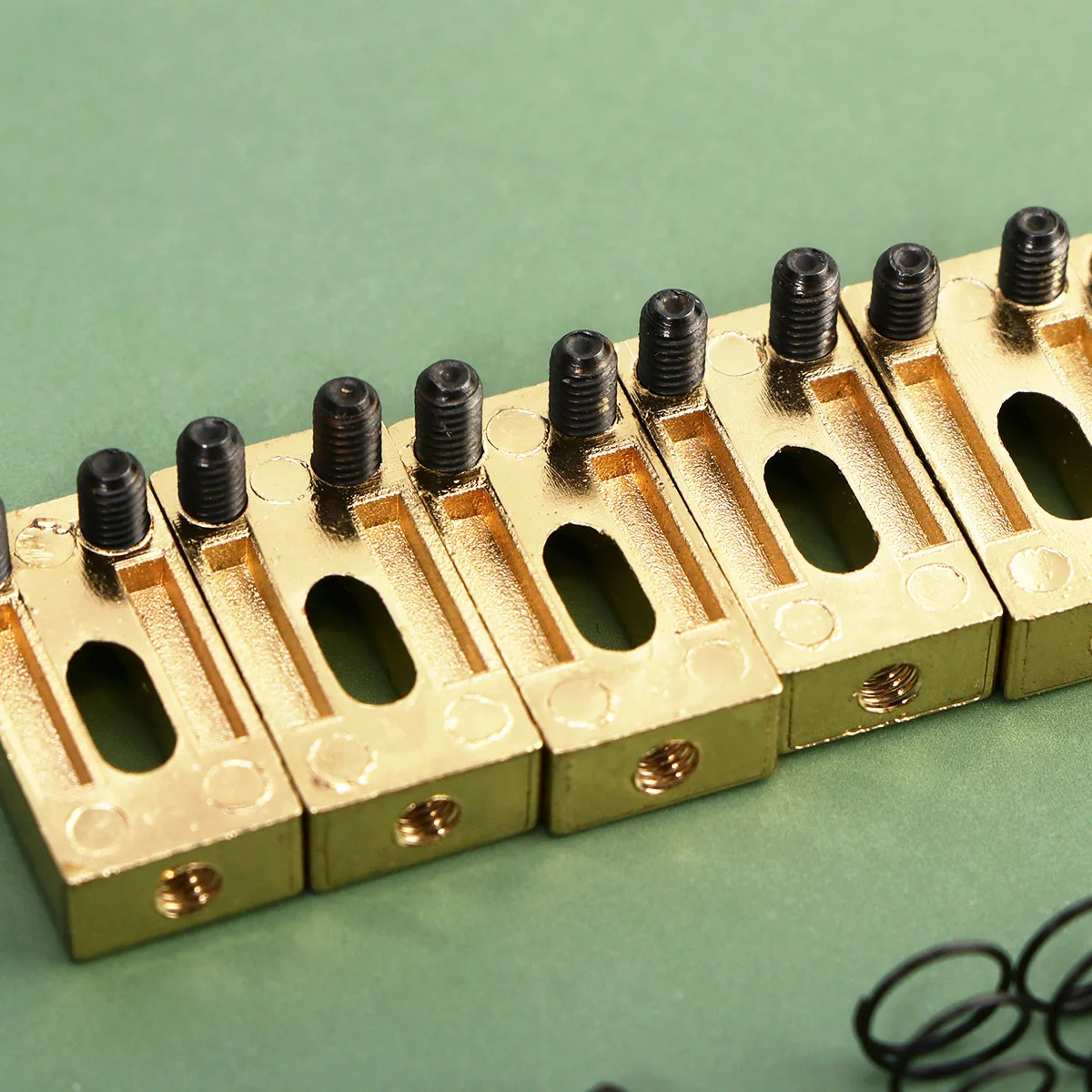 Guitar Bridge Saddle Tremolo Bridge Saddle Locked String Guitarra Locked String for Guitar
Guitar Bridge Saddle Tremolo Bridge Saddle Locked String Guitarra Locked String for Guitar