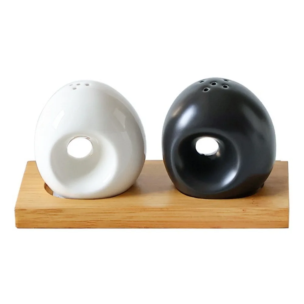 Practical Ceramic Garlic Shape Spice Jars Japanese Style Decorative Seasoning Jar Funny Dust-proof Spice Container Restaurant
Practical Ceramic Garlic Shape Spice Jars Japanese Style Decorative Seasoning Jar Funny Dust-proof Spice Container Restaurant