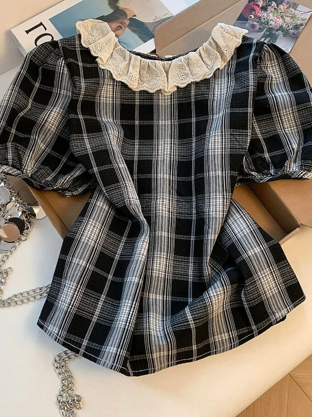 French Style Loose Bubble Sleeve Shirt Women's Plaid Doll Collar Lace Summer New Design Anti-Aging Top Breathable Skin-Friendly
French Style Loose Bubble Sleeve Shirt Women's Plaid Doll Collar Lace Summer New Design Anti-Aging Top Breathable Skin-Friendly