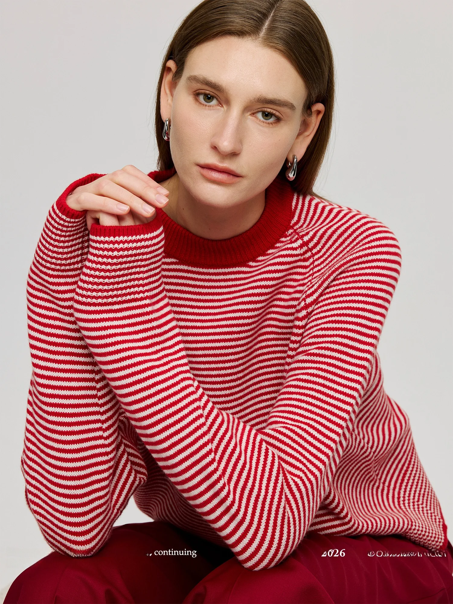 Винтажный свитер Colin Wang из австралийской шерсти, повседневный, в полоску, вязаный, с цветовыми блоками, женский, модный, весенний сезон, стандартный крой, онлайн-продажа
Винтажный свитер Colin Wang из австралийской шерсти, повседневный, в полоску, вязаный, с цветовыми блоками, женский, модный, весенний сезон, стандартный крой, онлайн-продажа