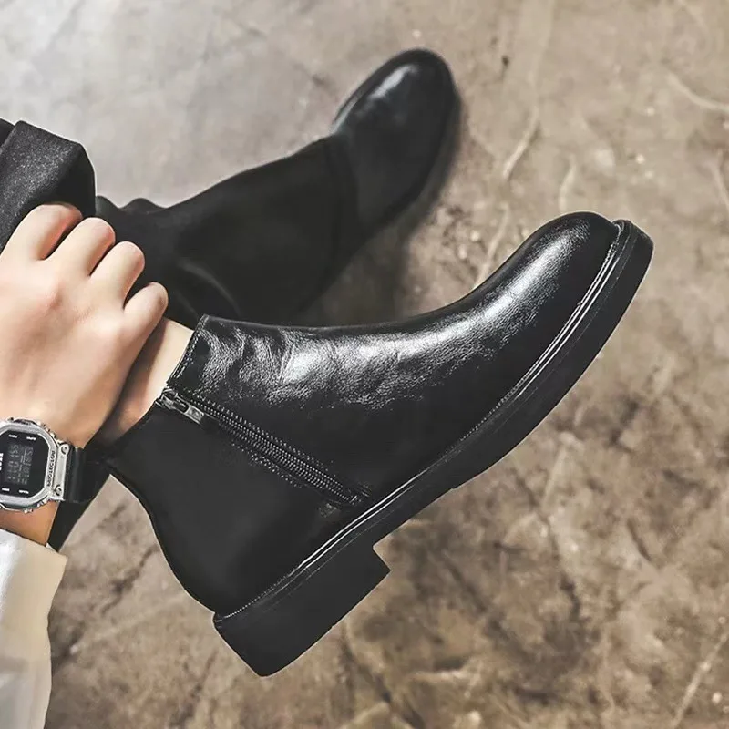 Мужские ботинки челси из кожи с боковой молнией, весенние, в британском стиле, высокие, для работы.
Мужские ботинки челси из кожи с боковой молнией, весенние, в британском стиле, высокие, для работы.