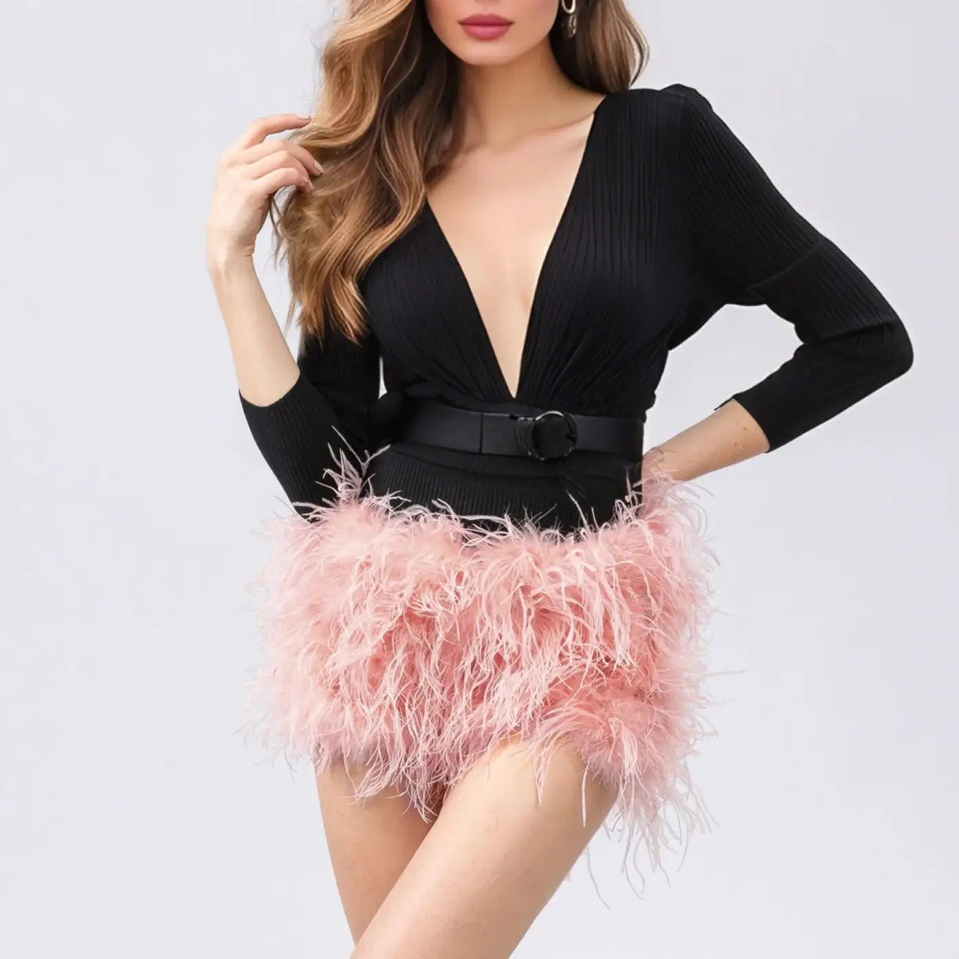 Natural Ostrich Feather Shorts, Peach Furry, Chic, Luxurious Mini Shorts, Outdoor Summer Pants, Fashion, 2024, B230409
Natural Ostrich Feather Shorts, Peach Furry, Chic, Luxurious Mini Shorts, Outdoor Summer Pants, Fashion, 2024, B230409