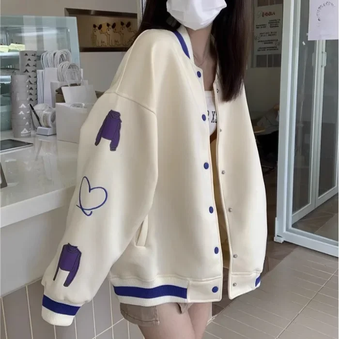Retro baseball uniform for women in spring and autumn 2024, new loose student jacket, trendy women's clothing
Retro baseball uniform for women in spring and autumn 2024, new loose student jacket, trendy women's clothing