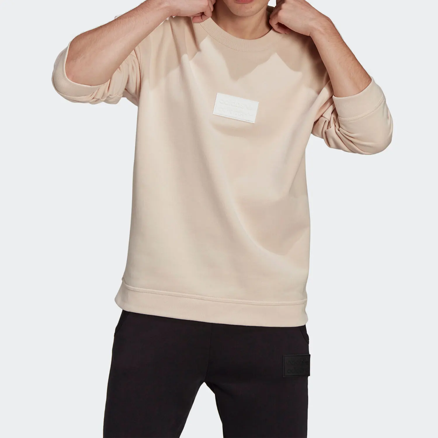 Adidas genuine Three Stripes new season men's sports casual hoodie GN3290
Adidas genuine Three Stripes new season men's sports casual hoodie GN3290