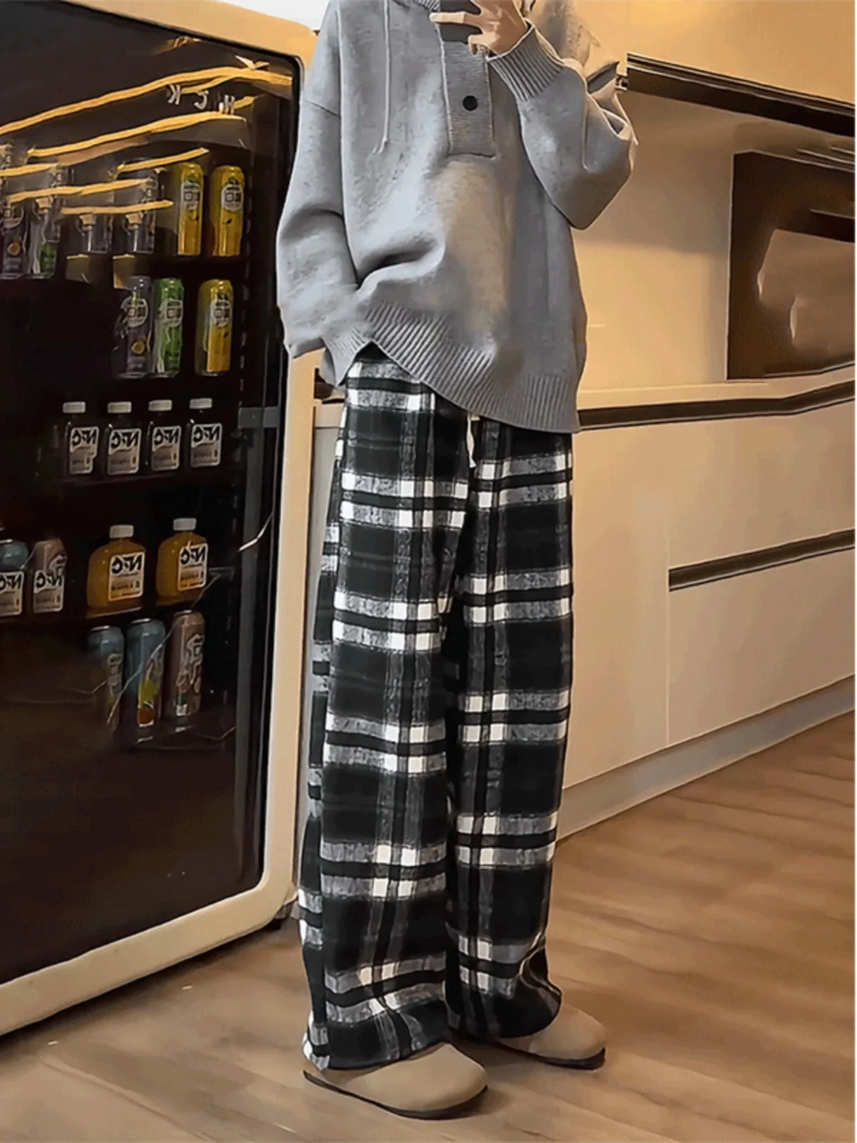 American Retro Plaid Thiened Fce Men's Straight Leg Pants Autumn Winter Casual Wide Leg Long Trousers Youth Faion
American Retro Plaid Thiened Fce Men's Straight Leg Pants Autumn Winter Casual Wide Leg Long Trousers Youth Faion