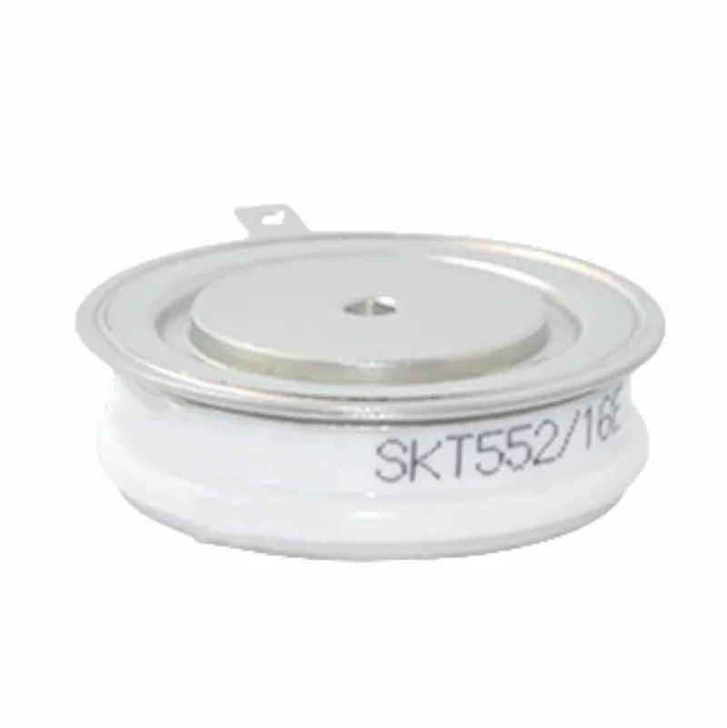 Новый оригинальный модуль SKT552/18E
Новый оригинальный модуль SKT552/18E