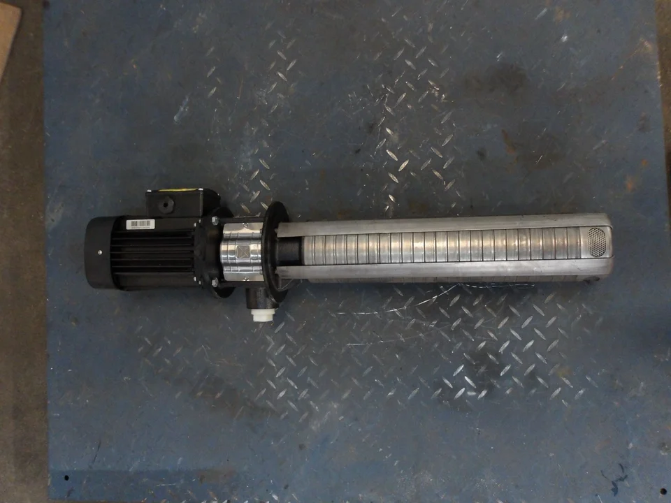 1-1/2" Pump with 1-1/2 Motor Mtr3-23/8, 611925g Brand New Original Spot Plc
1-1/2" Pump with 1-1/2 Motor Mtr3-23/8, 611925g Brand New Original Spot Plc